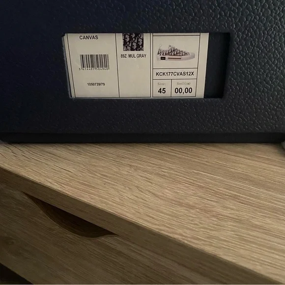 Dior B23